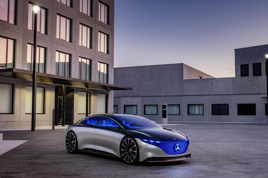  Mercedes-Benz Vision EQS 2019 года  (фото 7 из 54)
